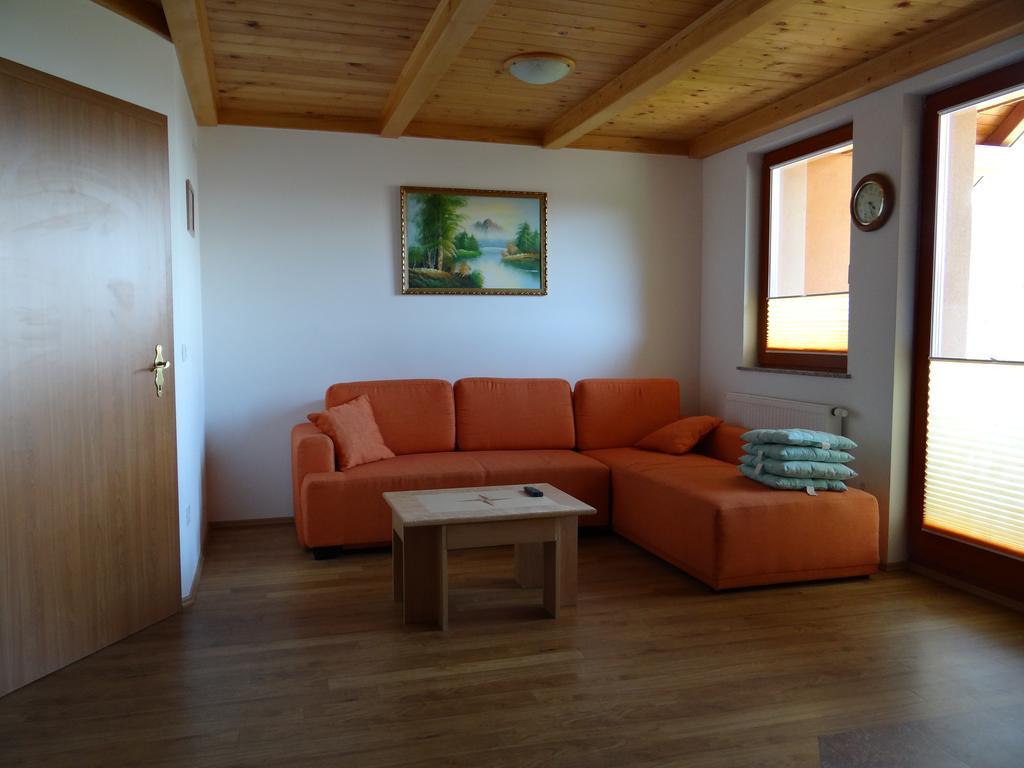 Apartments Trebusak Laze v Tuhinju エクステリア 写真
